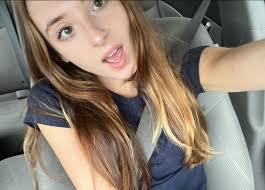 Taryn Hughes's Instagram, Twitter & Facebook