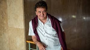 Az apatigris köbli norbert (a berni követ, válótársak, örök tél, trezor, apró mesék, a tanár) és csurgó csaba (megdönteni hajnal tímeát) közös alkotása, melynek főhőse egy. Uj Magyar Sorozatok 2019 20 Ban 5 Apatigris Sorozatjunkie