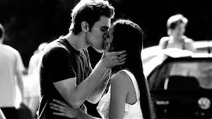 In honor of valentine's day, we thought it if there's one thing that the vampire diaries does absolutely right, it's their soundtrack. Vampire Diaries Vampire Diaries Funny Vampire Diaries Wallpaper Vampire Diaries The Originals