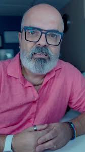 Three simple steps to calm down a panic attack in a public space.