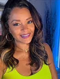 Claudia Mcnabb's Instagram, Twitter & Facebook