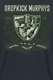 Коллектив был основан в 1996 году майком макколганом, кеном кейси и риком бартоном в бостоне, массачусетс. Going Out In Style Dropkick Murphys T Shirt Emp