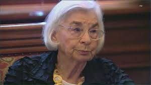 Edith Royal, wife of former Texas coach Darrell Royal, dies