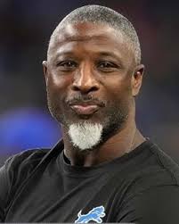 Dallas Cowboys Get Lucky In Coach Aaron Glenn Pursuit in Playoff News  Update