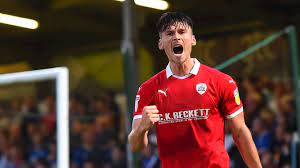 Kieffer moore sari la navigare sari la căutare. Moore Everyone Is Buzzing News Barnsley Football Club