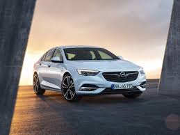 Opel legte viel wert auf präzises handling und autobahntauglichkeit, und das zahlt sich aus. News Und Testberichte Zu Opel Insignia Modellen Auto Motor At