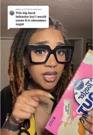 Chris Pillsbury's Instagram, Twitter & Facebook