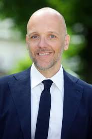 Suchtmediziner Martin Ecker im Interview: "Morgen fange ich ein neues Leben  an"