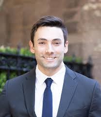 Jeffrey Jaeger's Instagram, Twitter & Facebook