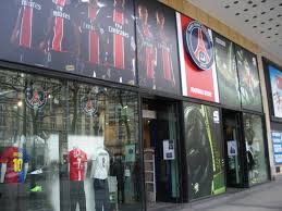 Psg supports the adoption of solutions that cut across industries, such as in areas of customer management, data analytics, financial management and inventory tracking. Psg Boutique Champs Elysees Cathpain Flickr