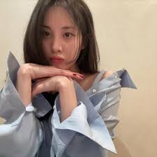 그래서 어린 연령의 부부로 시청자들의 사랑을 더 많이 받으며, 동시에 당시 우결의 시청률 또한 상승을 시켰었다. O0atmwr7chb70m