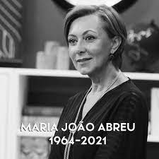 Nascida em lisboa, a 14 de abril de 1964, maria joão gonçalves abreu soares iniciou a carreira profissional no teatro, mas foi a televisão que lhe granjeou a popularidade. Cojfl0ugdzno M