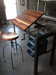 Mesas De Dibujo Construye Tus Proyectos Con Nuestros Herrajes Y Abrasivos Https Www Igraherrajes Com Furniture Drafting Table Furniture Design
