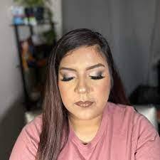 Abby Romo's Instagram, Twitter & Facebook