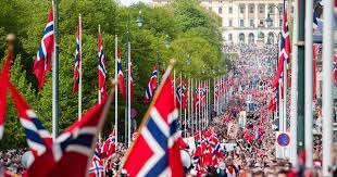 Nationaldagsfirande är ett återkommande familjeevenemang vid vattentornsparken i. Dick Harrison Svensk Kungamordare Kom Pa 17 Maj Dick Harrison Svd