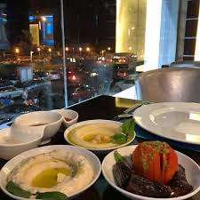 مطاعم وكافيهات جدة Na Twitteru مطعم فيش ماركت الكورنيش المطعم جديد الطلب كان 2 استكوزا جبن هامور 1 شوربة بثمار البحر واحد ارز ابيض واحد صياديه طاجن جمبري سمك مشوي المقبلات تجيك