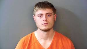 Most recently in the ohl with flint firebirds. Man Allegedly Walks Into Police Station Confesses To Killing His Girlfriend In 2014 Police Abc News
