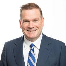 Aaron Dias (@Diasaaron95)