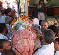 Chitra At Jagjit S Funeral Jagjit Chitra Singh Exchange information with those involved. funeral jagjit chitra singh