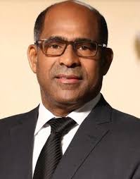 Indagan funcionario sector eléctrico por un supuesto fraude