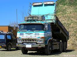 カテゴリー mitsubishi fuso 旧式商用車図鑑 古いトラック 商用車 ダンプ