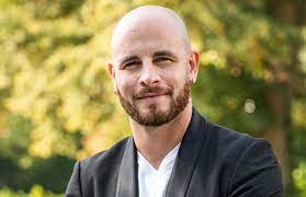 Tonight on the bachelorette 2020 fans were shocked to see tayshia adams send home ivan hall. Ivan From De Bachelorette Reacts Irritated To The Break With Elke Clijsters I Just Didn T Play Anything World Today News