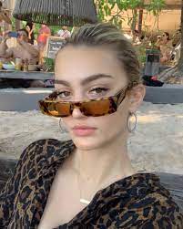 Gold Hoops Goldhoops Instagram Photos And Videos Glasses Fashion Sunglasses Vintage Trendy Sunglasses