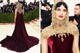 Priyanka chopra shared her latest fashion look as she was getting ready for a video call, and the sight is simply relatable. Priyanka Chopra Does Fairytale Style At The 2019 Met Gala Time