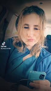 Mandy Bock's Instagram, Twitter & Facebook