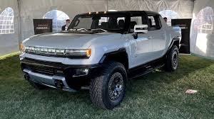 The korean manufacturer has just started to work on such a vehicle, according to the therefore, there is a pretty big chance that the new 2022 kia pickup truck will ride on a unibody platform. Dealers Prepare For The 2022 Hummer Ev Possible Hummer Suv As Gmc Sales Boom Forbes Wheels