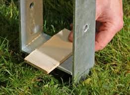 Pin Von Katinka Moller Auf Birds Home In 2020 Holzpfosten Pfosten Holz Pavillon