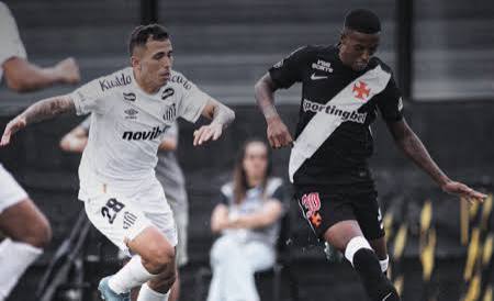 L&eacute;o Jardim falha, Santos goleia o Vasco e deixa o Z4 do Campeonato Brasileiro | R&aacute;dio Itatiaia