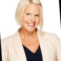 Erika Stinson's Instagram, Twitter & Facebook