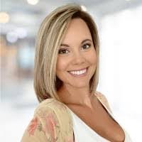 Lisa Towery's Instagram, Twitter & Facebook