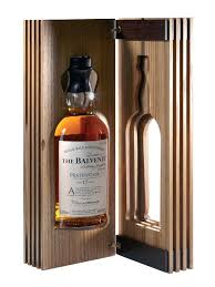 Balvenie The 17 Ans Coffret The Peated Cask Emballage De Bouteille Decoupe Laser Support Bouteille