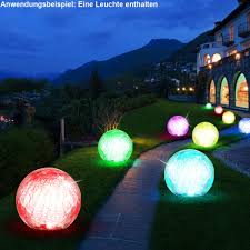 Sie erzeugen ein gerichtetes licht und sind dadurch automatisch heller, als wenn das licht rundum gestreut wird. Led Solarleuchte Mit Farbwechsel Funktion Fur Den Garten Etc Shop