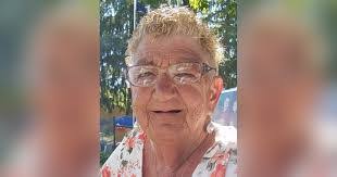 Janet Parisi's Instagram, Twitter & Facebook