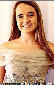 Does Amira keep a diary like Samuel Pepys?