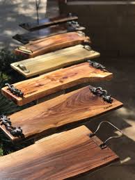 Geppetta Boards Handmade Holz Charcuterie Und Kase Bretter In 2020 Holzprojekte Holz Holz Deko Selber Machen