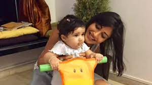 Surbhi chandna is an indian actor currently seen on star plus's. Surbhi Chandna Aka Anika With Super Cute Baby Youtube