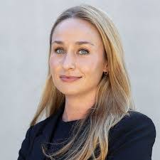 Katie Dunn's Instagram, Twitter & Facebook