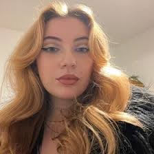 Daisy Ellis's Instagram, Twitter & Facebook