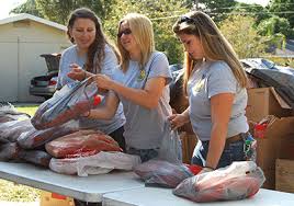 Palmetto High School FFA students learn life lesson by helping at food bank 