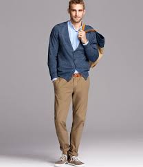 1001 Idees Pantalon Chino Homme Indispensable Et Versatile Pantalon Chino Homme Pantalon Chino Mode Masculine