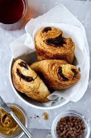 Creagite Quoi De Mieux Qu Une Petite Viennoiserie Realisee Par Amour Par Votre Food Chocolate Recipes Desserts