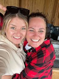 Sheena DeCoste (@sheen_mac) • Threads, bày tỏ nhiều hơn