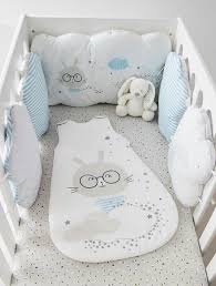 Cette Nuit Pour S 39 Endormir Bebe Suivra Monsieur Lapin A Lunettes Pour Gambader Sur Les Coussins E Oreiller Pour Bebe Contour De Lit Bebe Tour De Lit Bebe