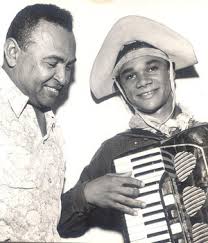 O sambista, compositor e conhecido intérprete da escola de samba estácio de sá dominguinhos do sá morreu, neste domingo. Na Cabana De Gonzagao Aqui Se Preserva A Memoria Do Rei Do Baiao Luiz Gonzaga Pagina 15