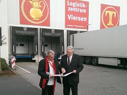 The corporation has the following subsidiaries: Gesprach Mit Dem Expansionsleiter Der Kaiser S Tengelmann Gruppe Die Linke Kreisverband Wesel