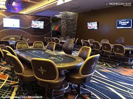 Wengui hu is accused of using sleight of hand to receive a higher payout once the cards were dealt at the casino's table games. Mohegan Sun At Pocono Downs